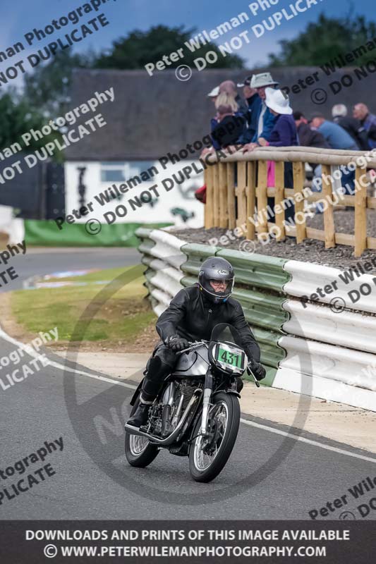 Vintage motorcycle club;eventdigitalimages;mallory park;mallory park trackday photographs;no limits trackdays;peter wileman photography;trackday digital images;trackday photos;vmcc festival 1000 bikes photographs
